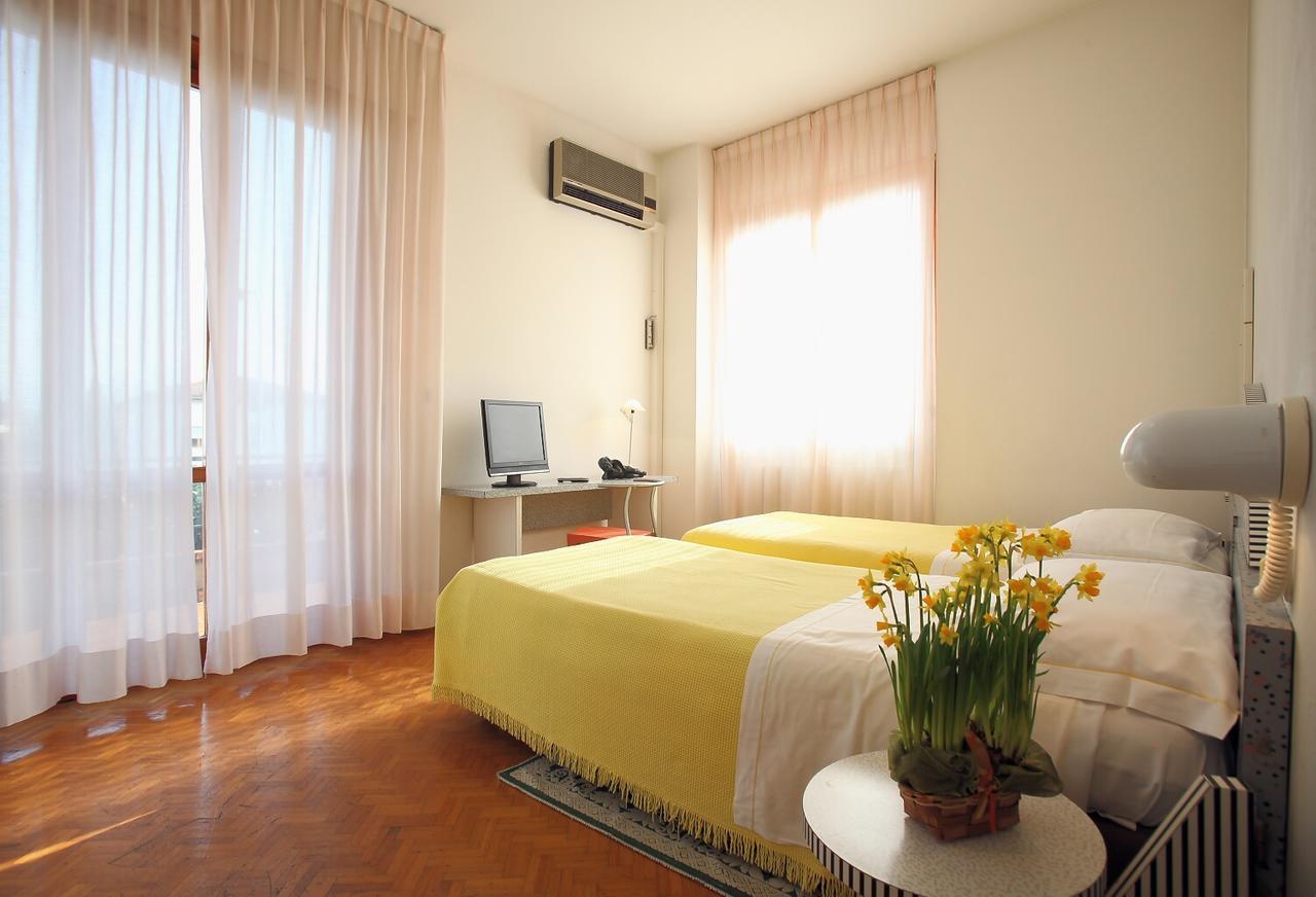Alexandra Hotel